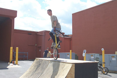 Brain setting up for a cherrypicker drop in